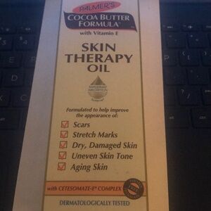 Palmer’s Cocoa Butter Formula oil